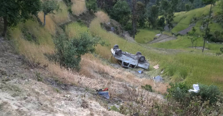 कांग्रेस सभापति सवार जिप दुर्घटना, एकको मृत्यु