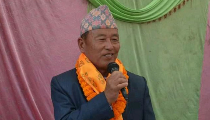 प्रदेश सांसदबाट हटाइएका थापाले सर्वोच्चमा दायर गरे रिट