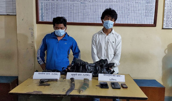 धादिङबाट पेस्तोलसहित दुई जना पक्राउ