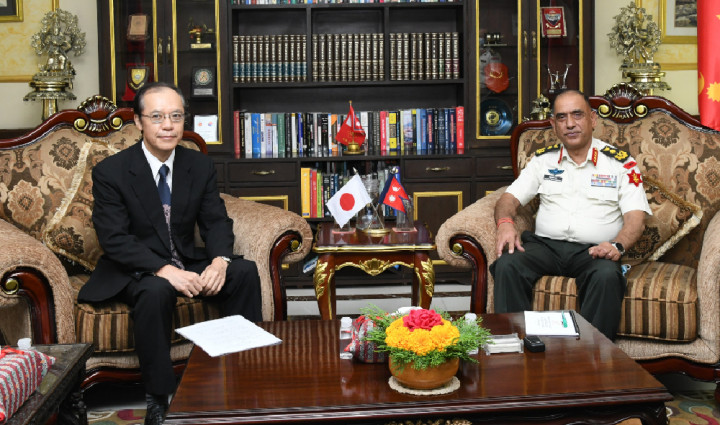 प्रधानसेनापतिसँग जापानी राजदूतको शिष्टाचार भेट