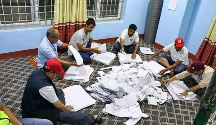 मध्यपुरथिमि-२ मा कांग्रेस, भक्तपुर नगरपालिकामा १ र ३ मा नेमकिपा विजयी मध्यपुरथिमि-२ मा कांग्रेस, भक्तपुर नगरपालिकामा १ र ३ मा नेमकिपा विजयी