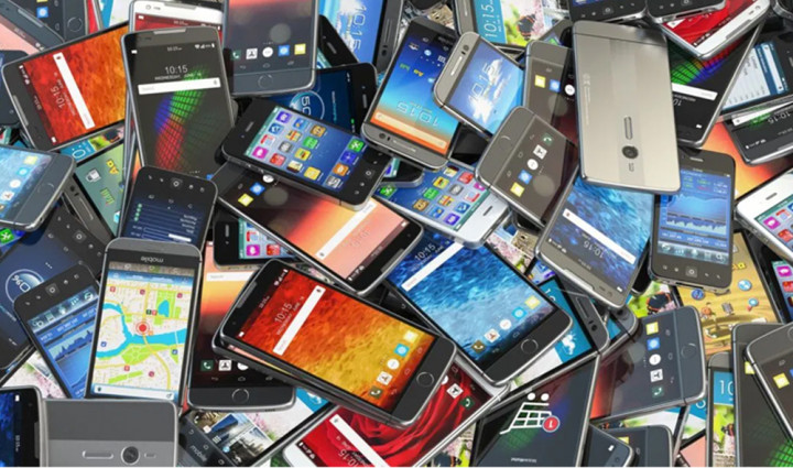 ११ महिनामा ३८ अर्बभन्दा बढीको मोबाइल फोन नेपाल भित्रियो