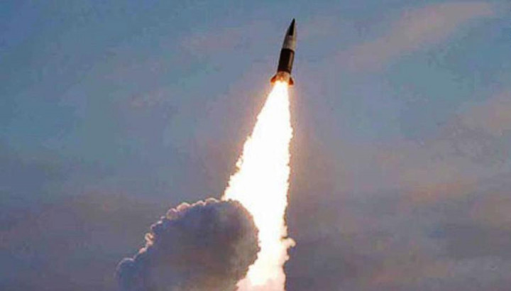 South Korea issues air raid alert after North Korea fires short-range missiles