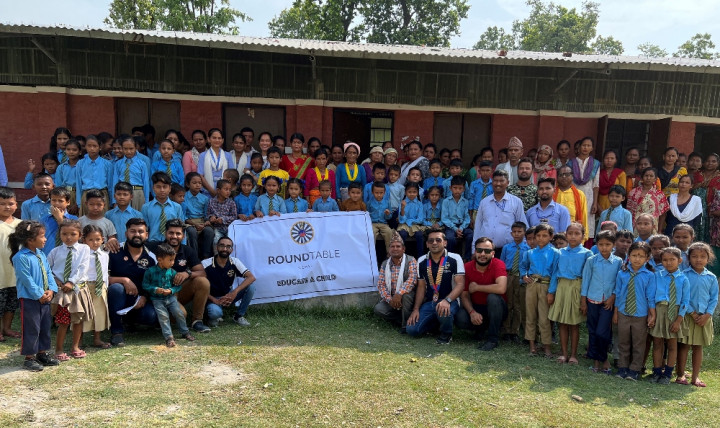 राउण्ड टेबल नेपालद्वारा १८९ छात्रछात्राको शिक्षाका लागि २० लाख सहयोग