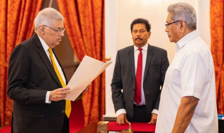 श्रीलंकाका नवनियुक्त प्रधानमन्त्री विक्रमासिंघे लिए सपथ