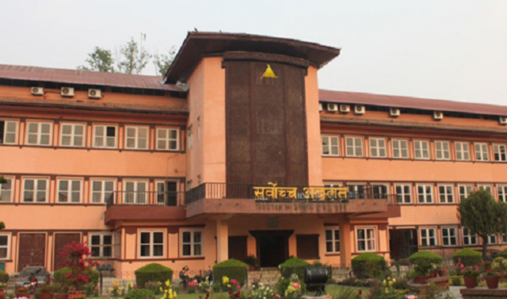 सर्वोच्चले रोक्यो गिट्टी, बालुवा र ढुंगाको निकासी