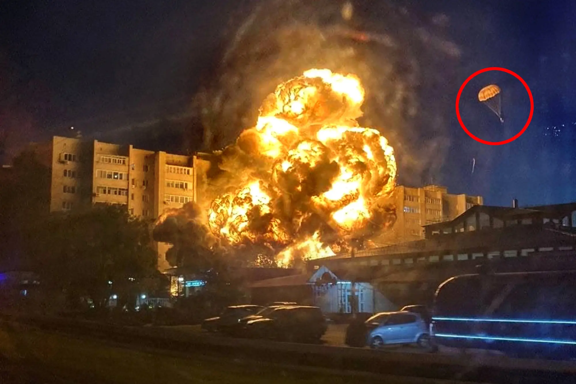 रुसी विमान आवासीय भवनमा खस्यो, २ जनाको मृत्यु