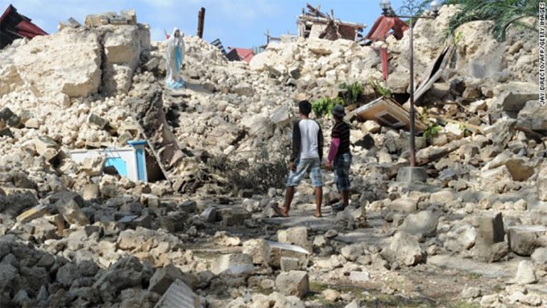 टोंगामा ७ दशमलब १ म्याग्निच्युडको भूकम्प, सुनामीको चेतावनी