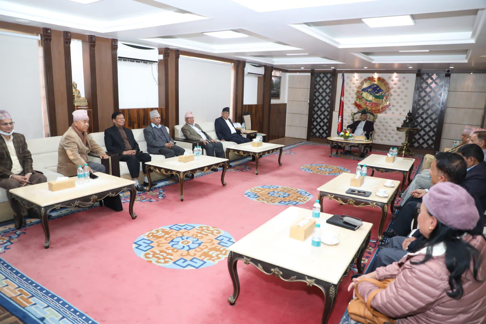 बालुवाटारमा सत्ता गठबन्धनको बैठक जारी बालुवाटारमा सत्ता गठबन्धनको बैठक जारी