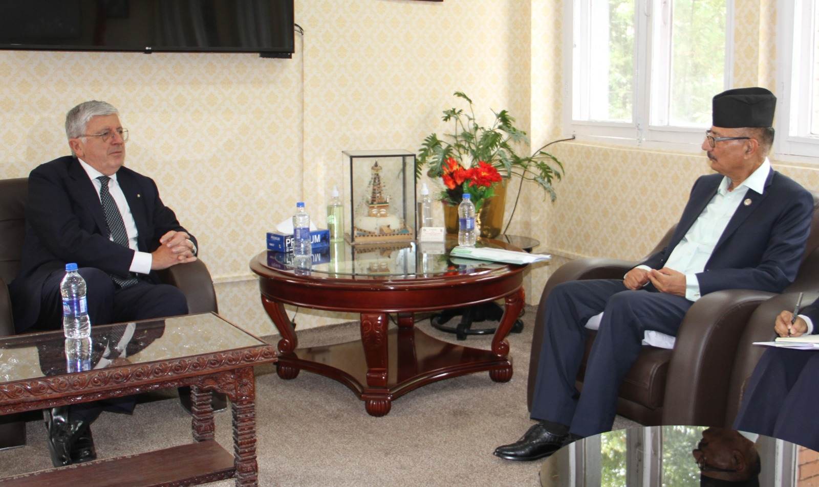 नेपाल र ईटालीबीचको सम्बन्धलाई अझ बलियो र बिस्तार गर्ने चाहना छ : इटाली राजदूत लुका