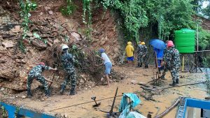 तेह्रथुममा पहिरोले घर भत्किँदा एक जनाको मृत्यु