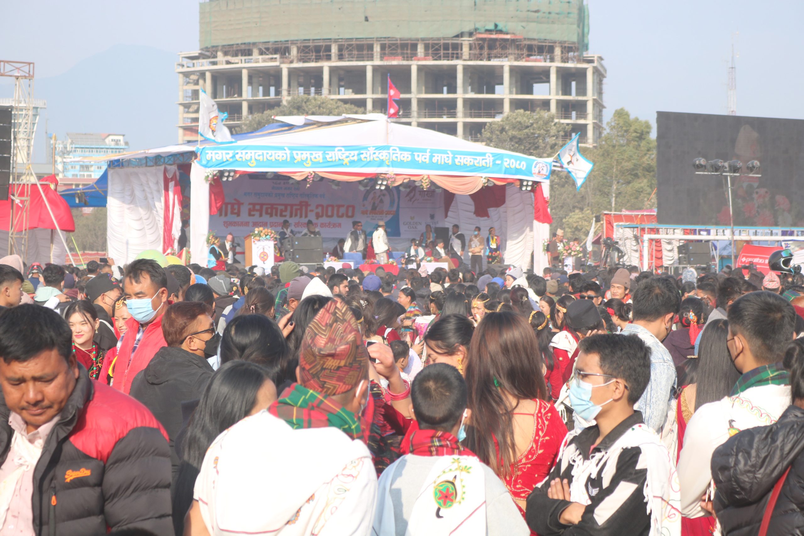 टुँडिखेलमा अत्यधिक भीड, चेपिएर ८ जना घाइते
