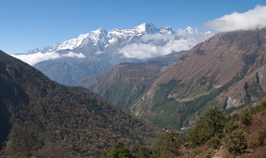 सगरमाथा राष्ट्रिय निकुञ्जबाट ६ करोड ९६ लाख राजस्व सङ्कलन