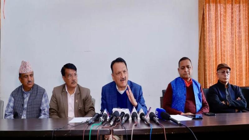 संकटमा रहेको अर्थतन्त्रलाई लयमा ल्याउने प्रयासमा थिए  : प्रकाशशरण महत
