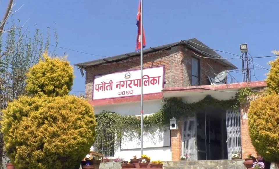 बाढीपीडितलाई पशु–सुरक्षण बिमा रकम प्रदान