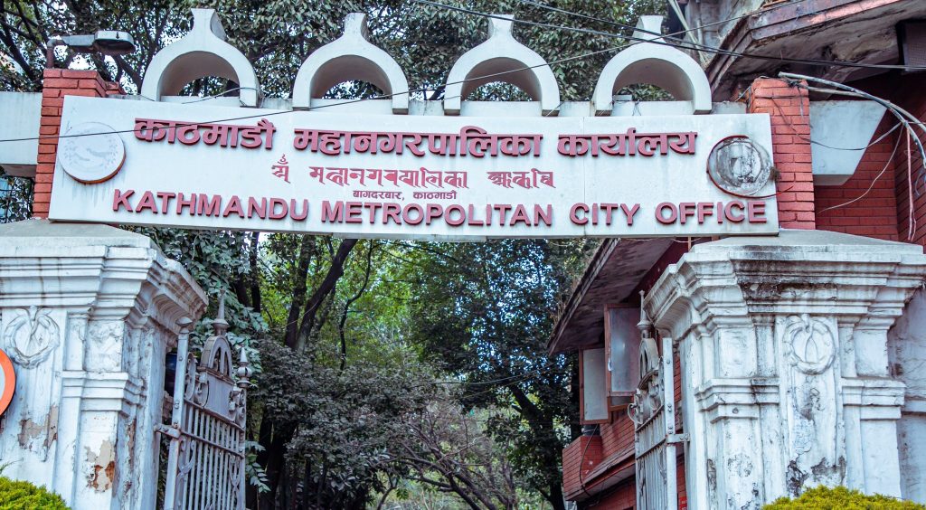 बच्छलेश्वरी जात्रा सञ्चालनको अभिन्न अङ्ग १५१ वर्ष पुरानो ‘ढोका छेँ’ पुनर्निर्माण सुरु