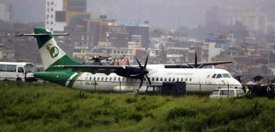 धावनमार्गमा समस्या देखिँदा उडान अवरुद्ध