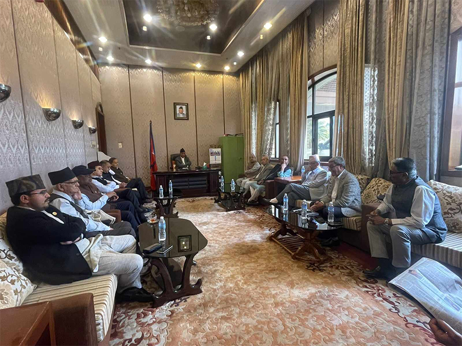 देउवाले बोलाएको विपक्षी दलहरुको बैठक जारी