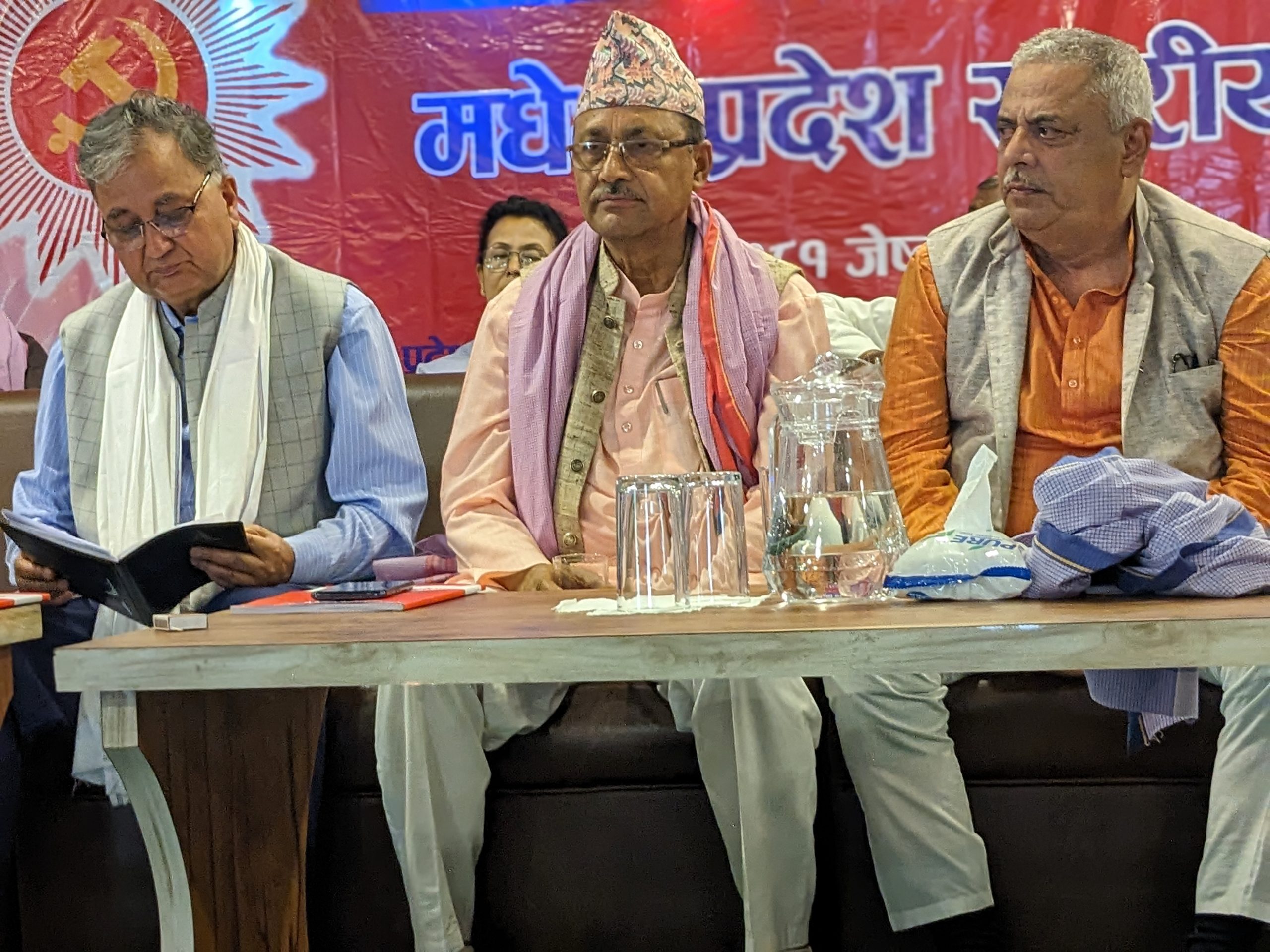 कैलाश सिरोहियालाई पक्राउको बिषय लिएर भ्रम फैलाईयो : ईश्वर पोखरेल