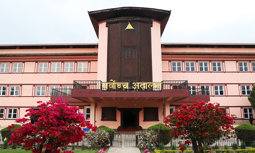 सर्वोच्च अदालत : मुद्दा फर्स्योटमा सुधार