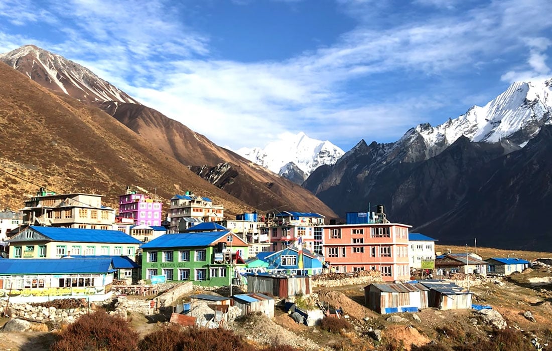 हिमाली क्षेत्रका पदमार्गमा बिरामी परेका यात्रुको उद्धार