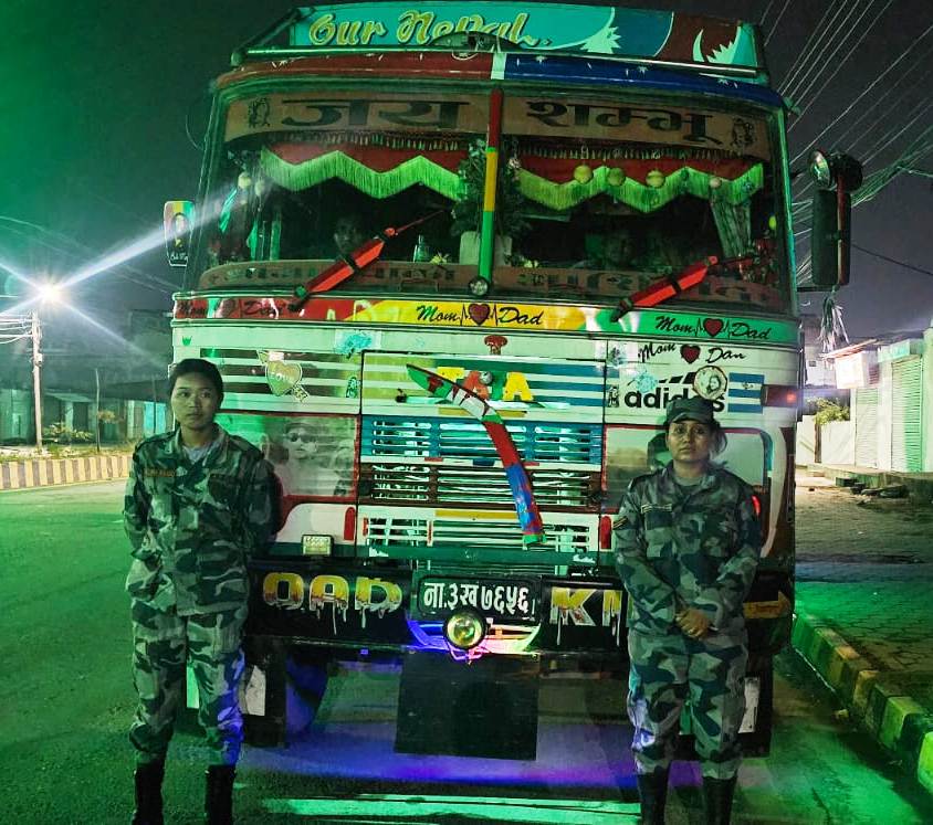 बिलबिजकमा उल्लेख भएभन्दा फरक सामान बोकेको ट्रक नियन्त्रणमा