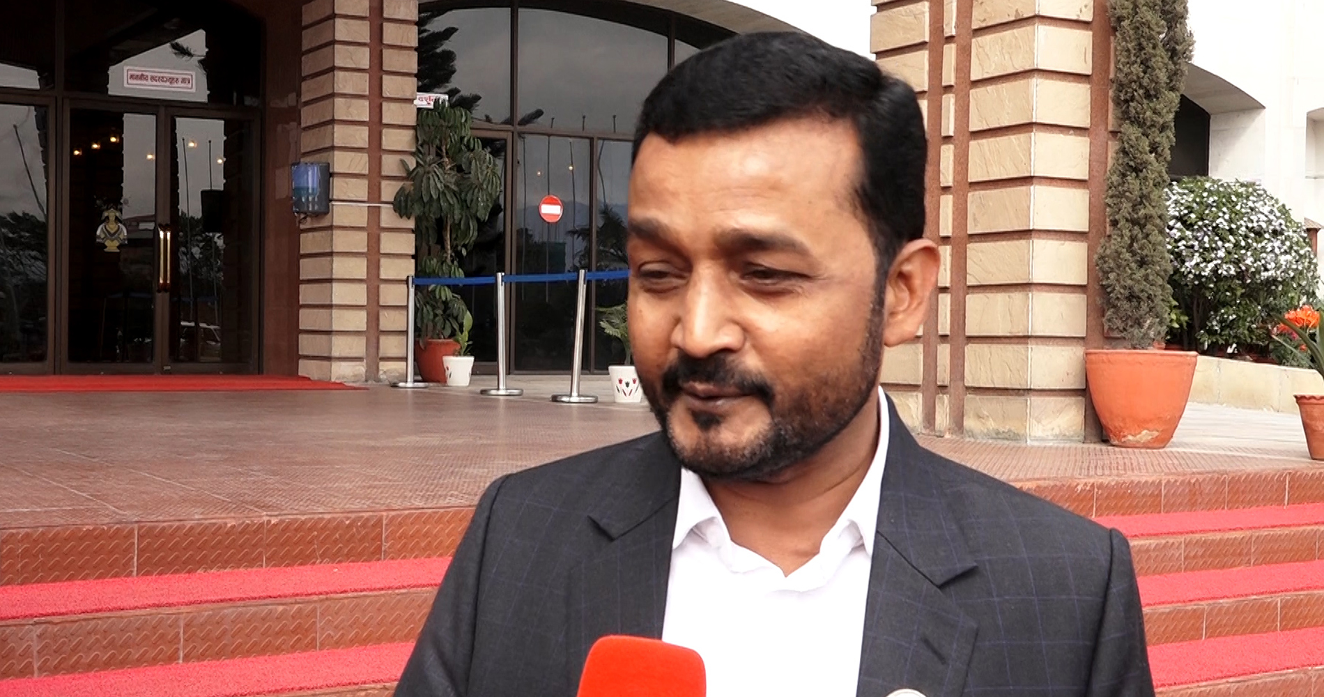 ‘स्वास्थ्य क्षेत्रमा बजेटको कमी हुन दिन्नौँ’