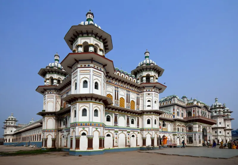 जनकपुरमा धोती, कुर्ता र सारी जुलुस 