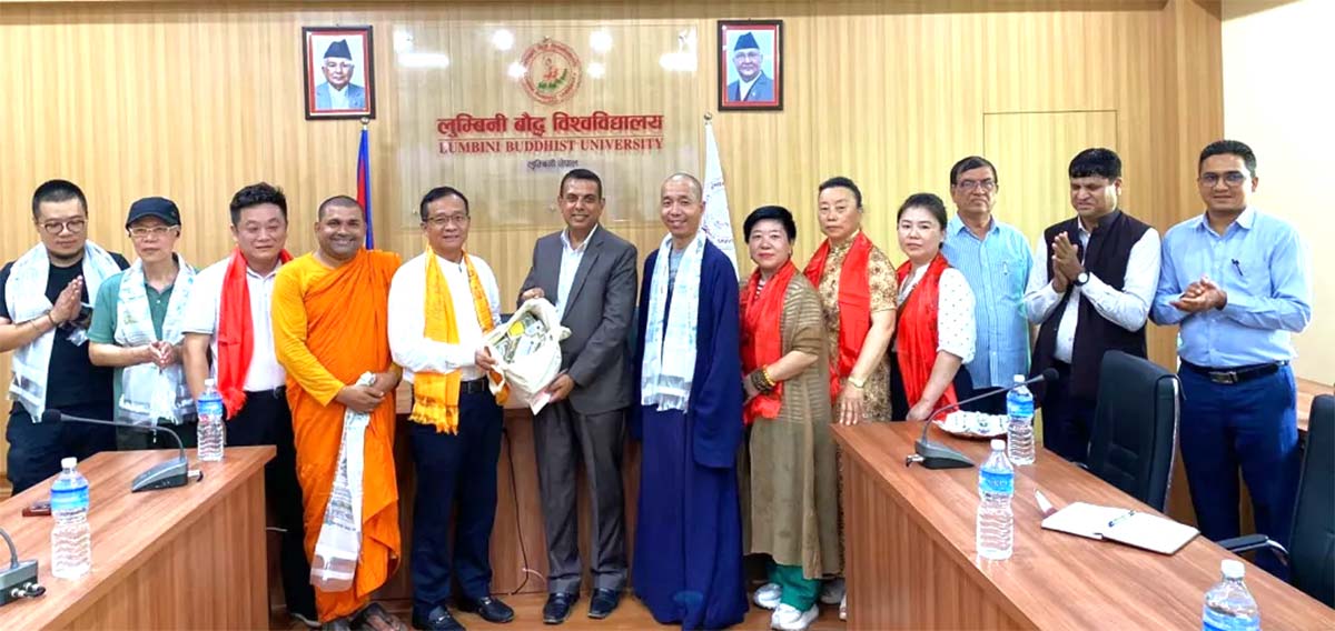 बौद्ध विश्वविद्यालयलाई छात्रवृत्तिका लागि ४० लाख दान