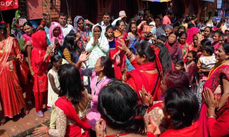 विपद्को पीडामा खल्लो बन्दै तीज