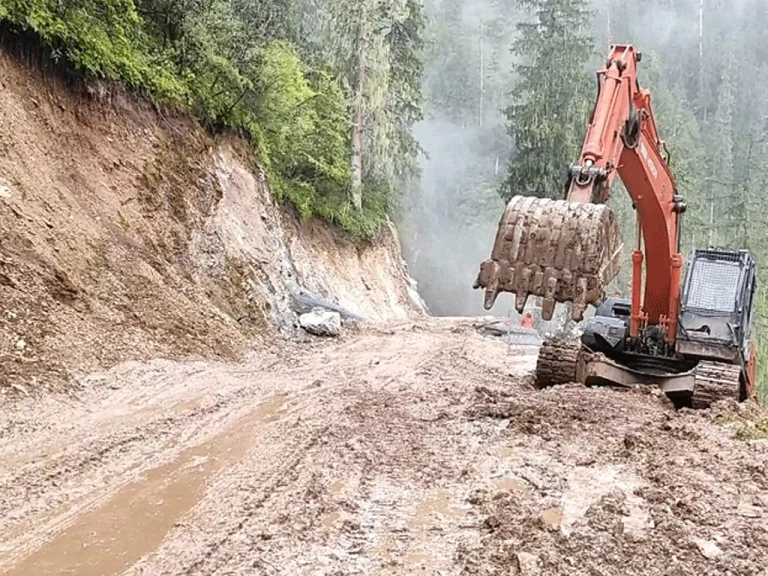 पर्वतका सबै ग्रामीण सडक सञ्चालन