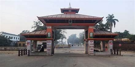 रोजगारीका लागि मुगलान गएका दुई लाख नेपालगञ्ज नाकाबाट घर फर्किए