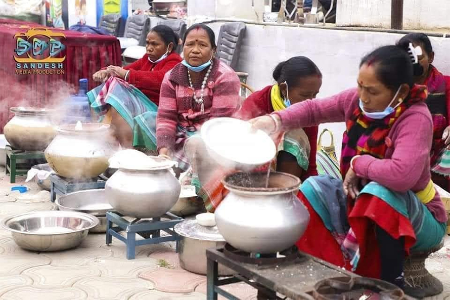 पूर्वी तराईमा भाक्का खानेको भीड