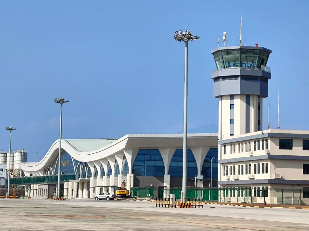 Flights affected by adverse weather, low visibility