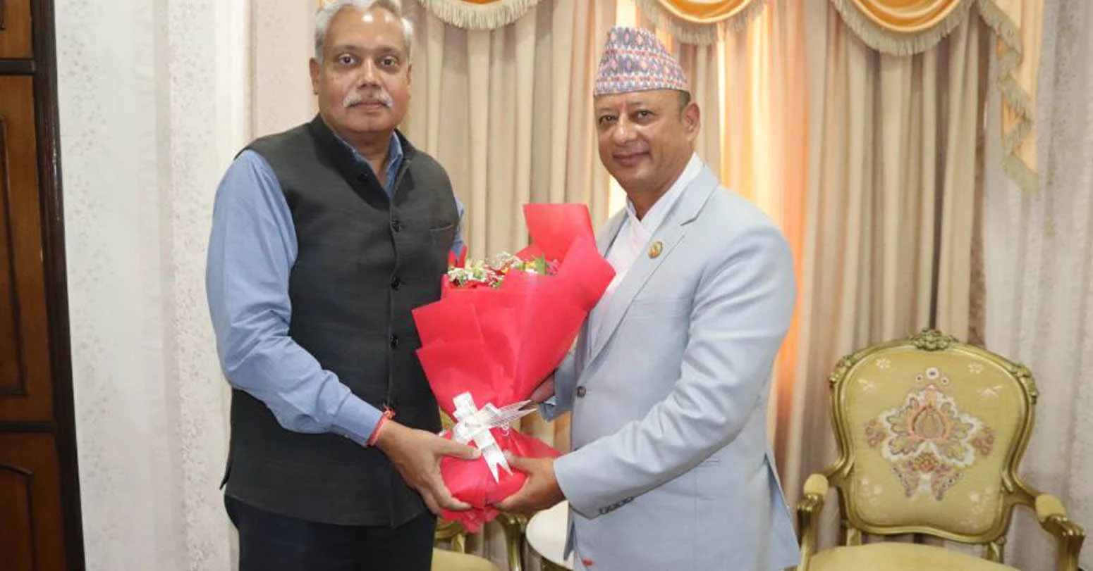 ऊर्जामन्त्री खड्का र भारतीय समकक्षीबीच भेट