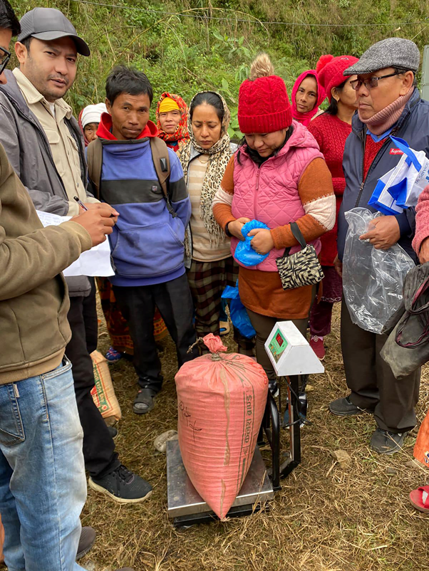 स्थानीयस्तरमा उत्पादित मासले बजार पाएपछि कृषक उत्साहित