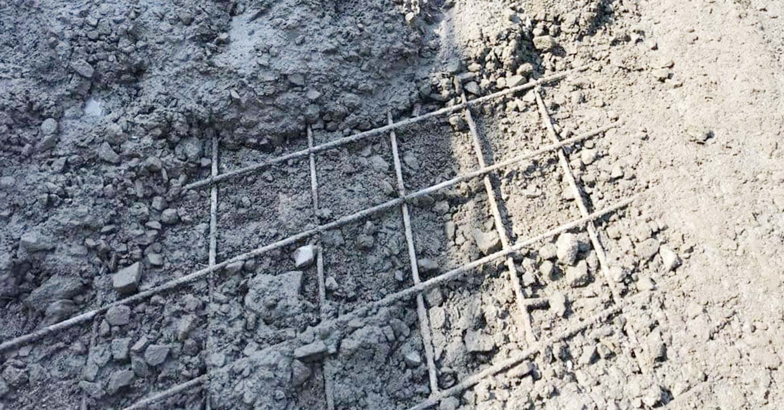 पक्की ढलान सडक बन्ने भए