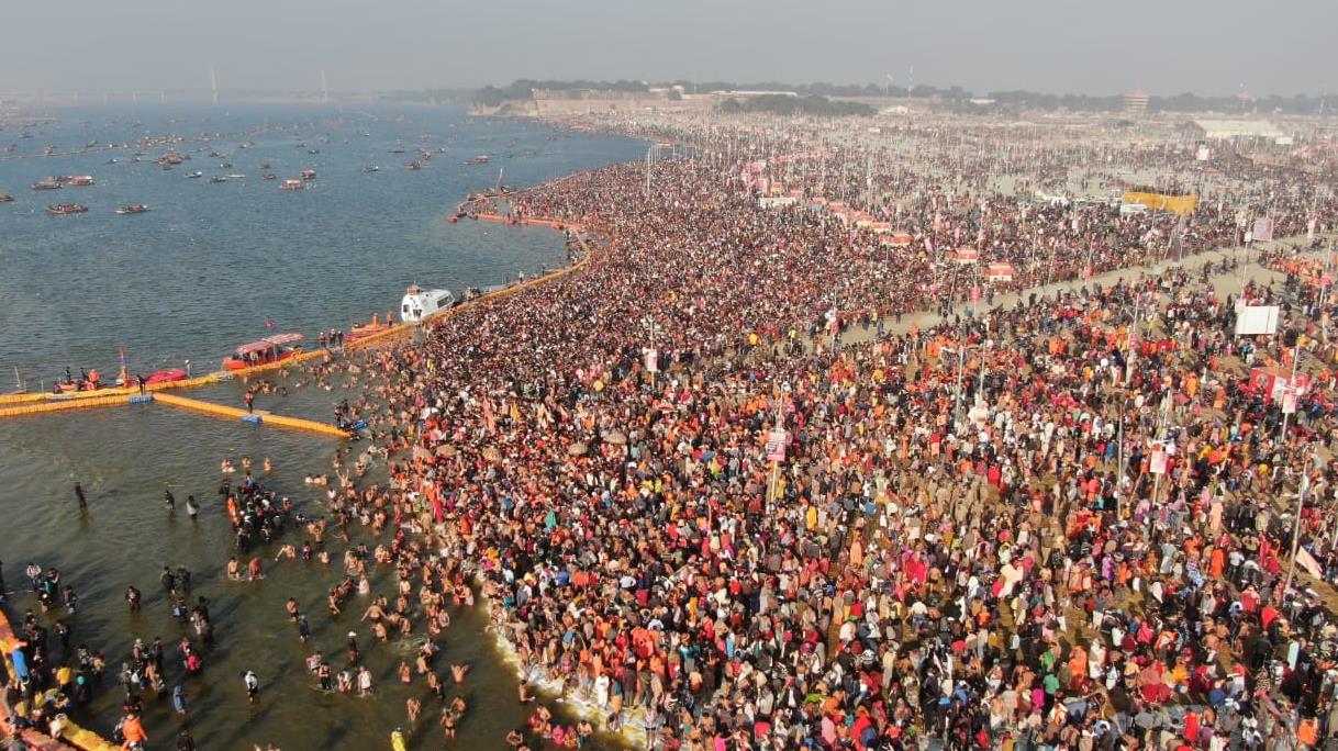 महा कुम्भ : मकर सङ्क्रान्तिमा बिहान १०.३० बजेसम्म एक करोड ३८ लाख भक्तजनले गरे सङ्गममा स्नान