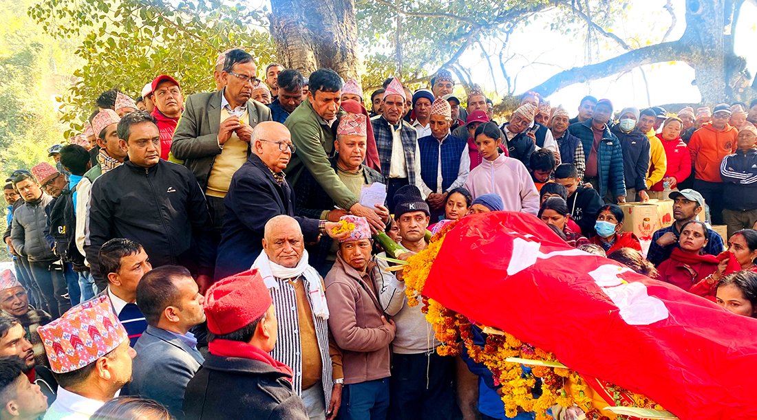 देशभक्त छोरो मर्दा देशै रूँदो रैछ…