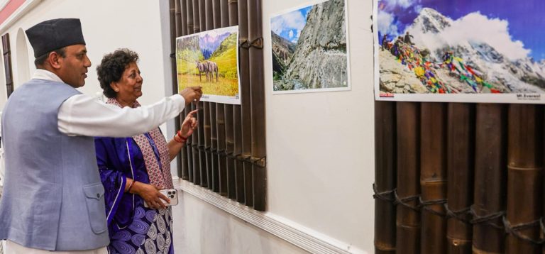 सिड्नीमा नेपाल झल्कने तस्बिर प्रदर्शनी