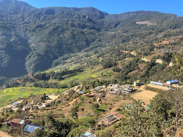 विकासले उज्यालिँदै गरेका गाउँ बसाइँसराइले अँध्यारा बन्दै