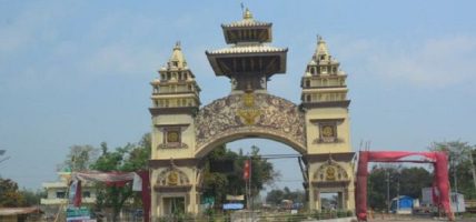 वीरगन्ज हुँदै भित्रियो २६ अर्ब १३ करोडको सवारीसाधन र पार्टपुर्जा भित्रियो