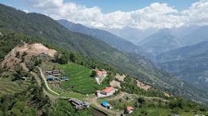 पर्यटकीयस्थल टोड्के जोड्ने सडक धमाधम स्तरोन्नति हुँदै