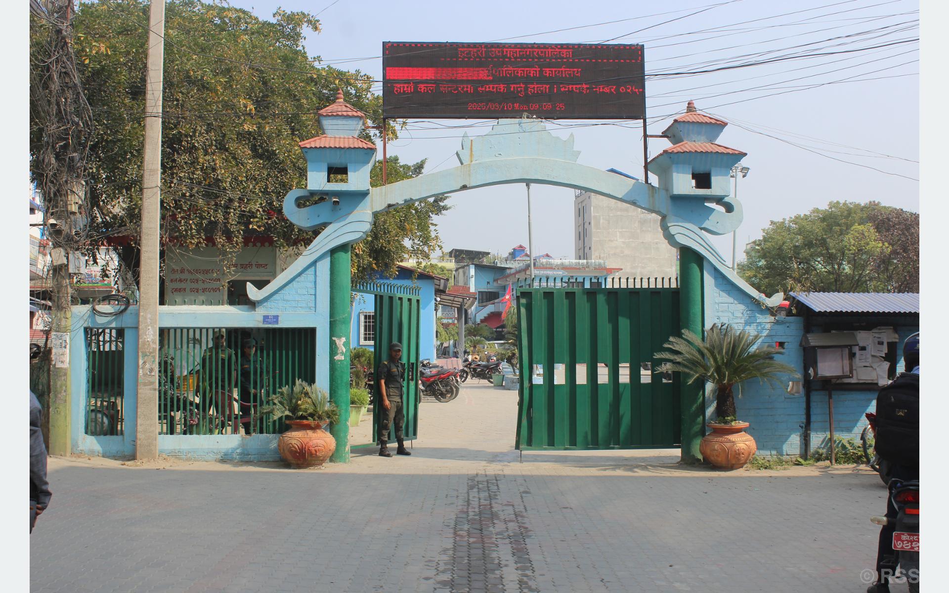 बटुवालाई प्यास मेटाउन मुस्किल, हराए सार्वजनिक धारा