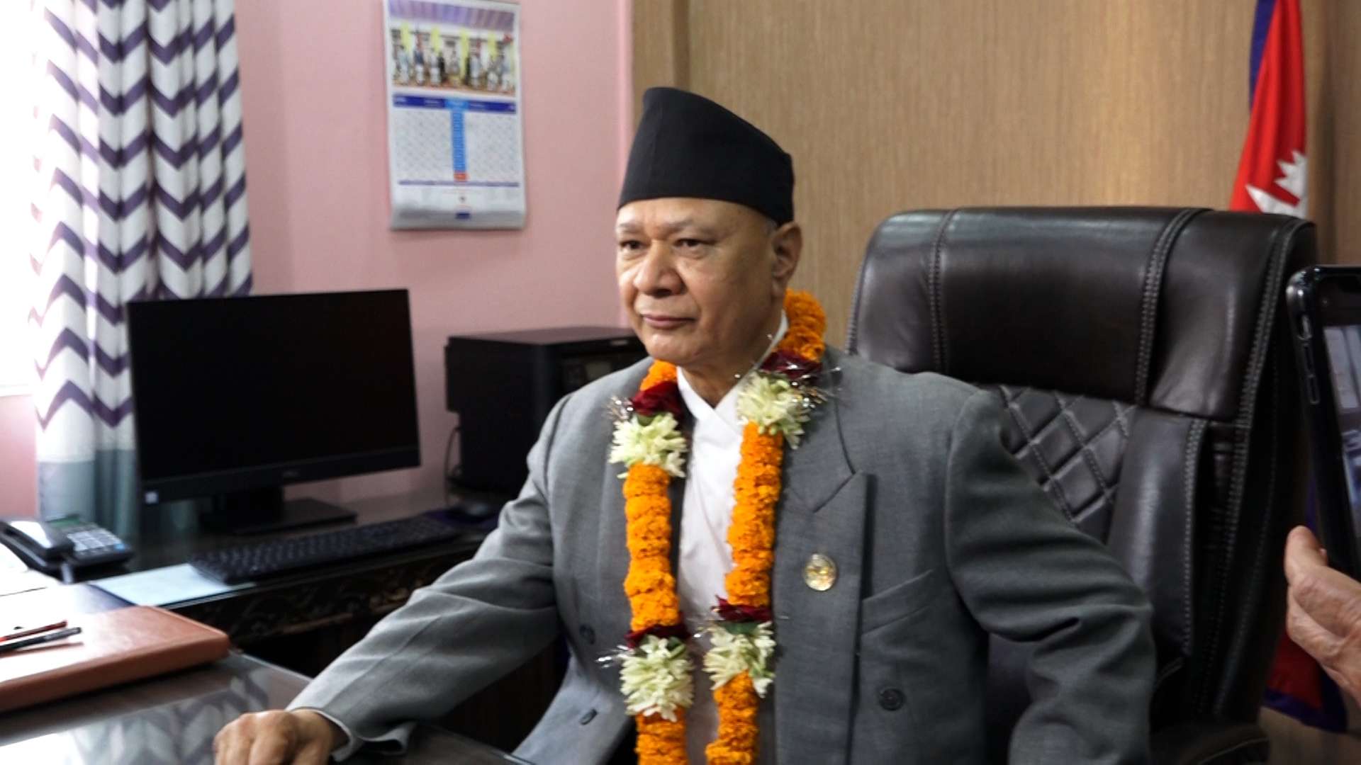 शिक्षामन्त्री र शिक्षक महासंघबीच वार्ता सुरु