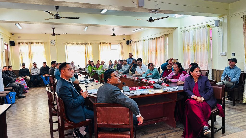 नागरिकलाई उद्यमशीलतामा जोड्दै वालिङ नगरपालिका