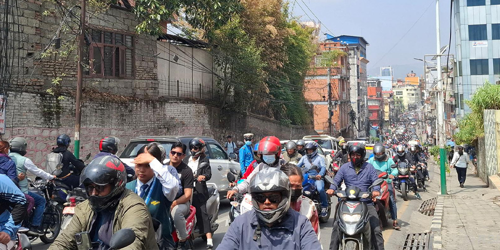 आन्दोलनका कारण सर्वसाधारणलाई सास्ती