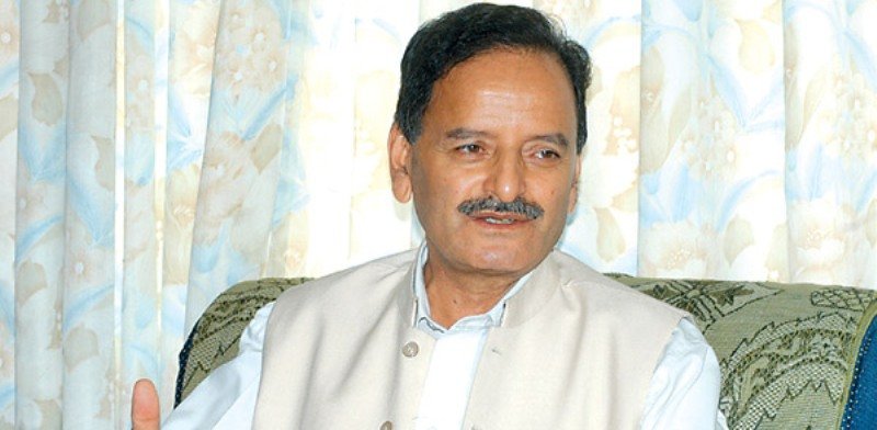 सबै दलको सहमतिमा संविधान संशोधन गर्नुपर्ने