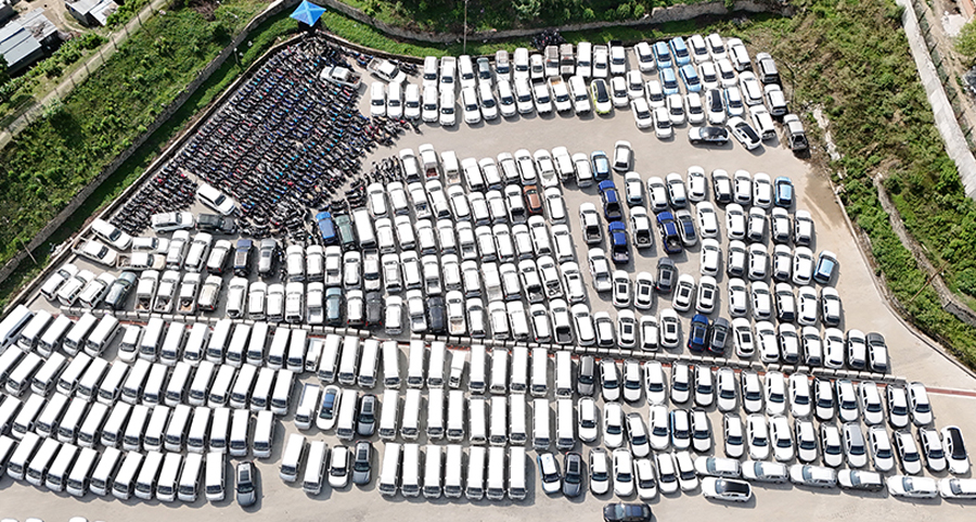 वीरगञ्ज नाका हुँदै तीन अर्बको विद्युतीय सवारीसाधन आयात