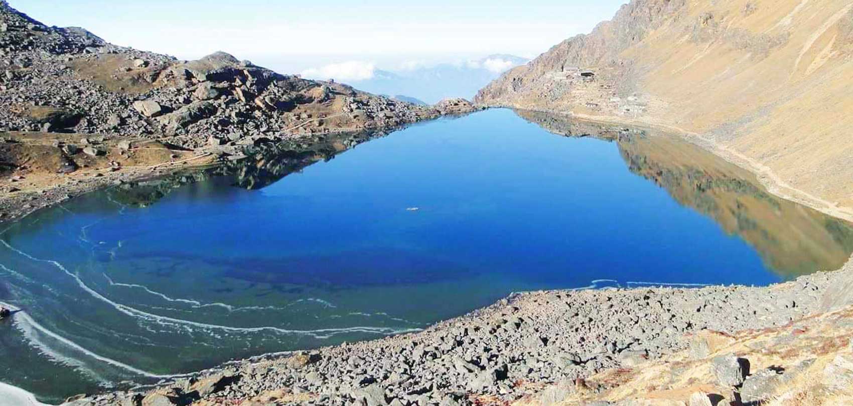 गोसाइँकुण्डमा स्नान गर्न भक्तजनको आगमन सुरू